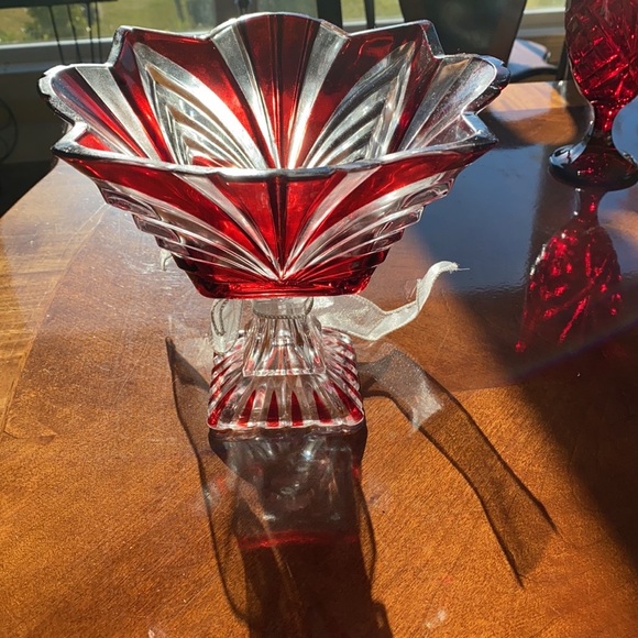 5th Avenue ruby Candy bowl - Picture 2 of 4